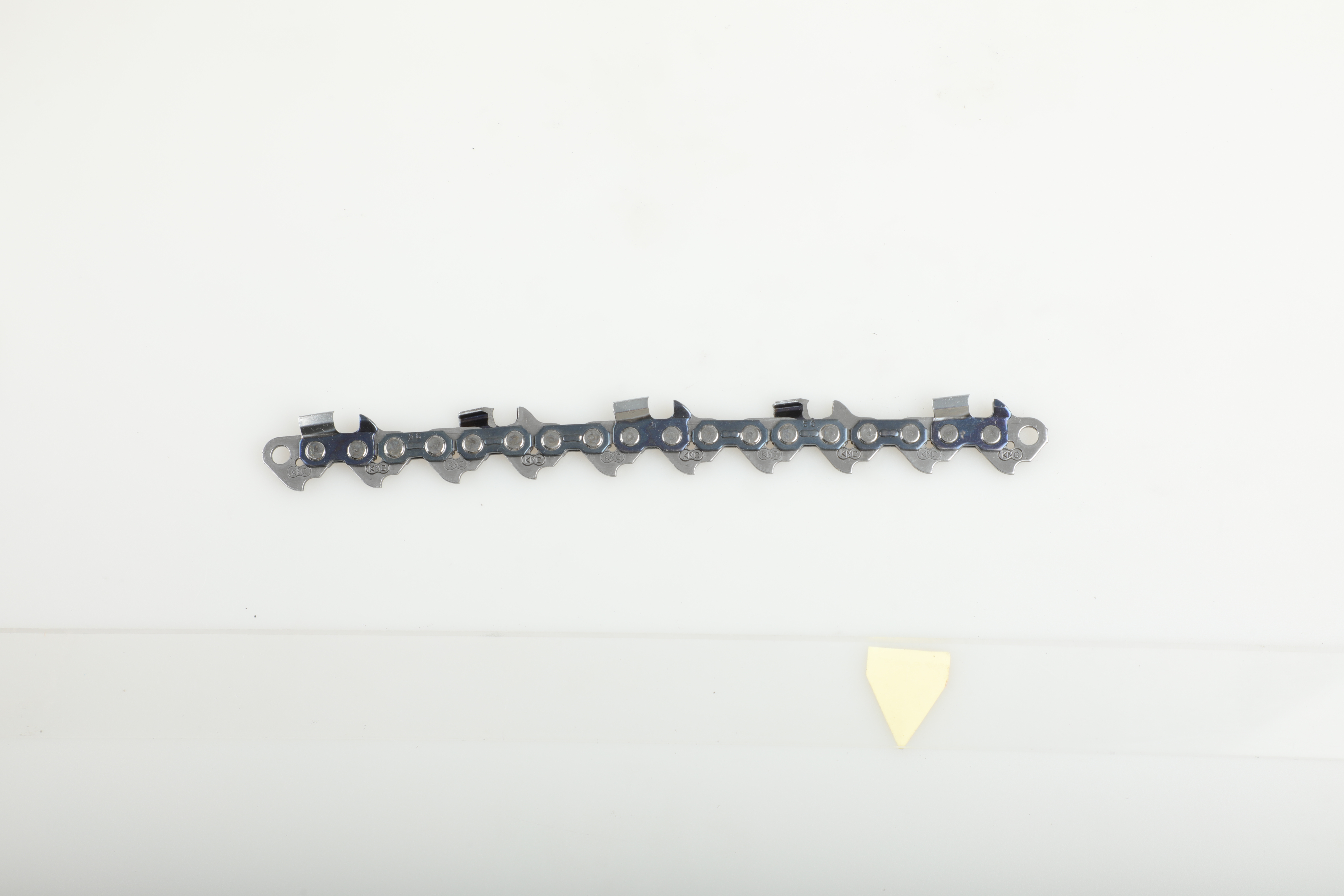 KMC chainsaw chain product image