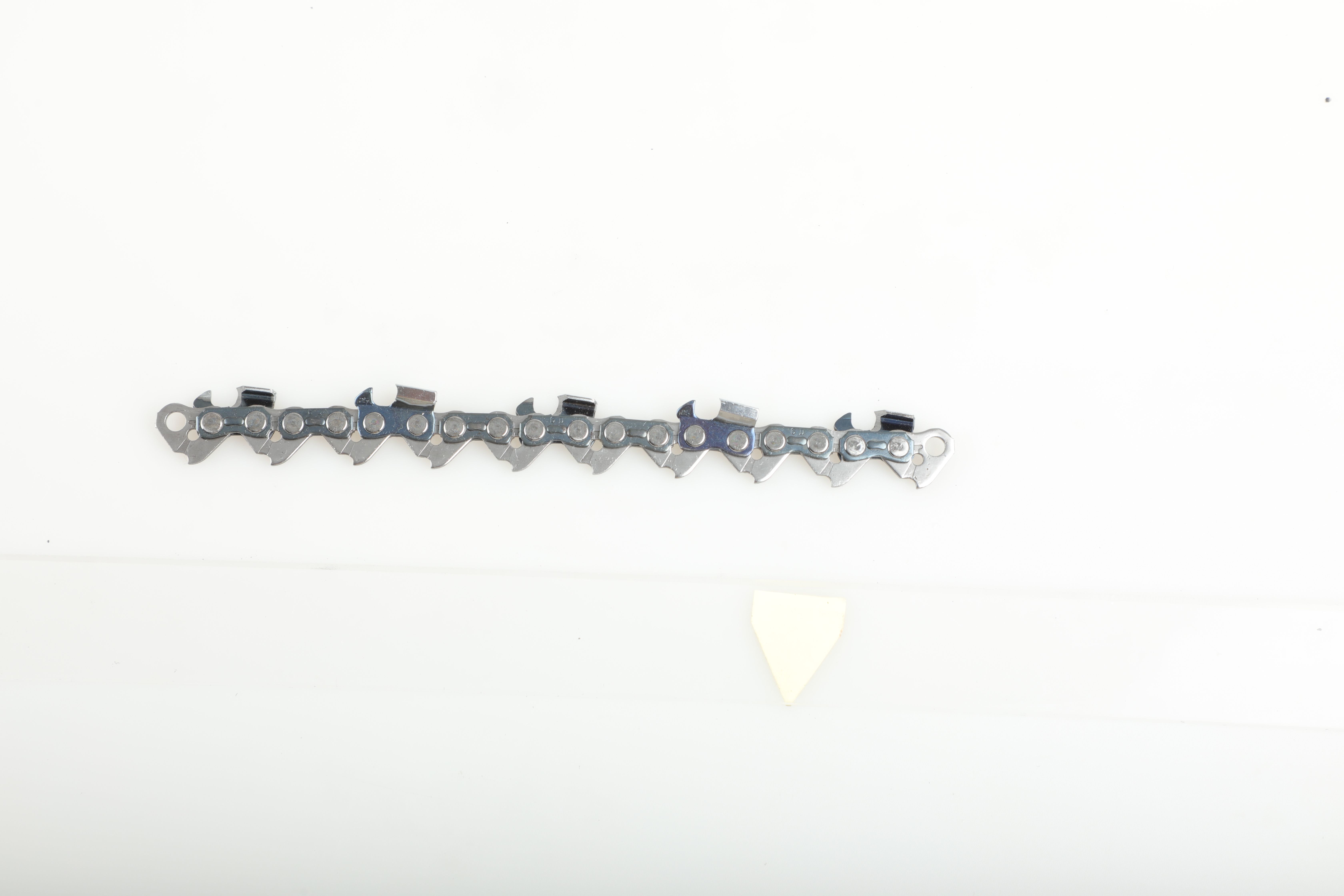 KMC chainsaw chain product image