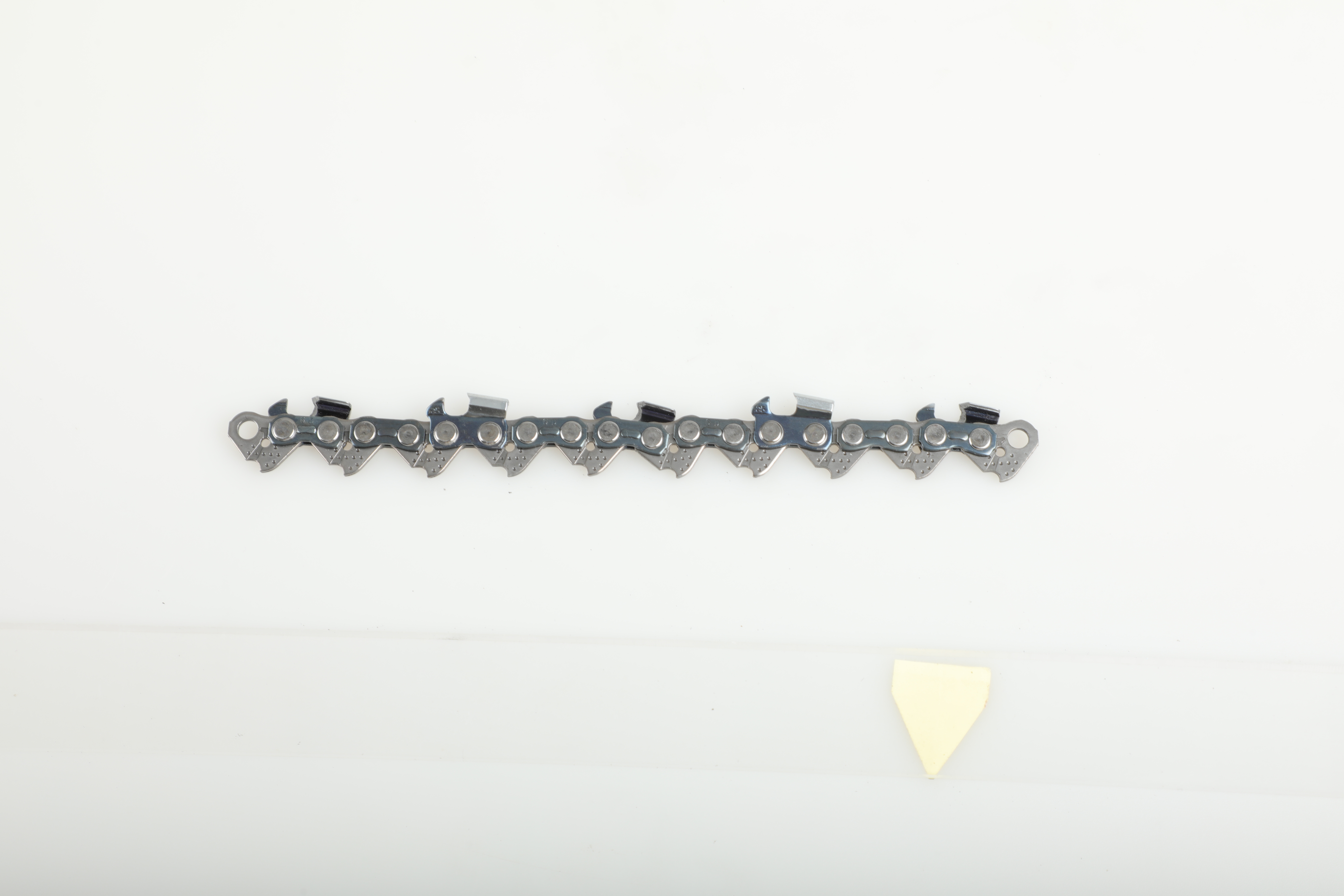 KMC chainsaw chain product image
